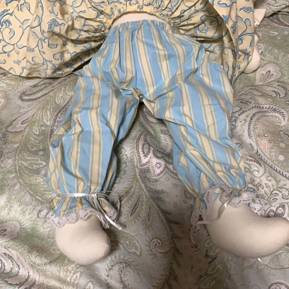 Handmade Mommy/ Baby Rabbits - Picture 4 of 6